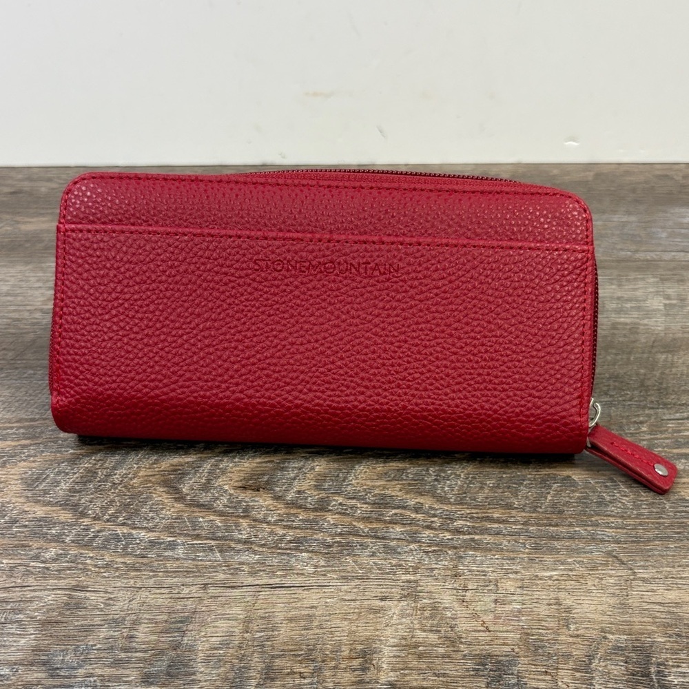 Stone Mountain Red Genuine Leather Zip & Snap Wallet